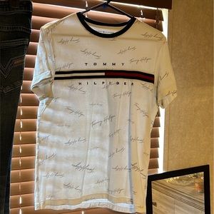 Men’s Tommy Hilfiger white tee.